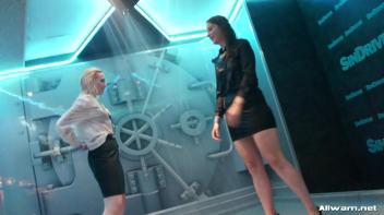 Gorgeous Shower Girls Screencap 27 on www.sinx.com