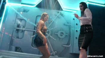 Gorgeous Shower Girls Screencap 6 on www.sinx.com