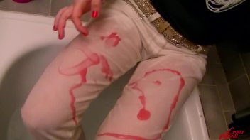 Savoring Every Moment Of Bath Time Screencap 30 on www.sinx.com