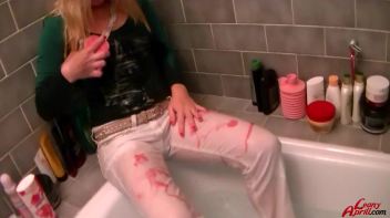 Savoring Every Moment Of Bath Time Screencap 31 on www.sinx.com