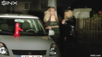Sexy Officer Taken Hostage Screencap 2 on www.sinx.com