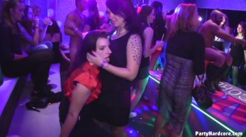 Party Hardcore Gone Crazy Vol. 6 Part 4 - Cam 3 Screencap 71 on www.sinx.com