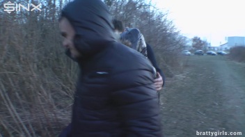 Deepthroating And Dual Dick Sucking Queen Screencap 13 on www.sinx.com