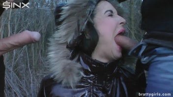 Deepthroating And Dual Dick Sucking Queen Screencap 69 on www.sinx.com