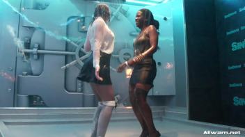 Shower Dancing Screencap 35 on www.sinx.com