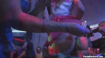 Party Hardcore Gone Crazy Vol. 29 Part 1 - Cam 3 Screencap 25 on www.sinx.com