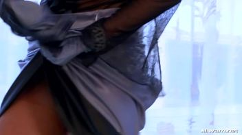 Glamor Chicks Take a Step Over The Edge Screencap 44 on www.sinx.com
