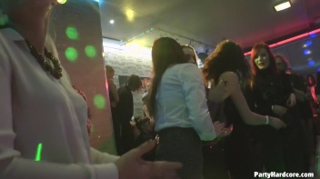 Party Hardcore Gone Crazy Vol. 32 Part 1 - Cam 1 Screencap 40 on www.sinx.com