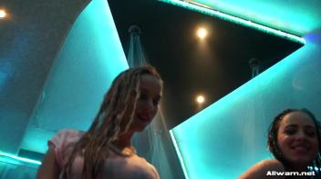 Funkin' It Up Wetlook Style! Screencap 26 on www.sinx.com