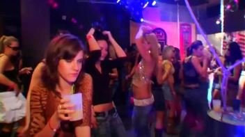 Roadhouse Hos Part 3 - Cam 1 Screencap 9 on www.sinx.com