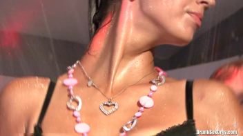 Crazier By The Dozen Part 2 - Shower Cam Screencap 123 on www.sinx.com