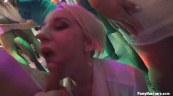 Party Hardcore Gone Crazy Vol. 32 Part 2 - Cam 3 Screencap 22 on www.sinx.com