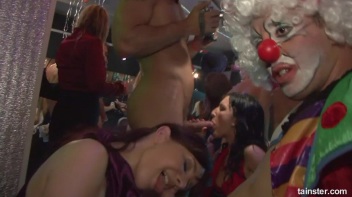 Welcome To The Mad House Part 3 - Cam 2 Screencap 120 on www.sinx.com