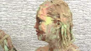 The Messiest Dessert Ever Screencap 86 on www.sinx.com