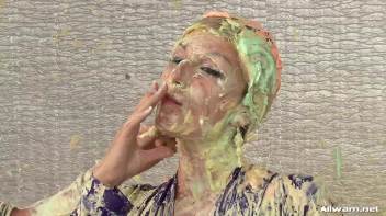 The Messiest Dessert Ever Screencap 87 on www.sinx.com