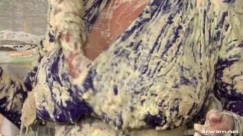 The Messiest Dessert Ever Screencap 91 on www.sinx.com