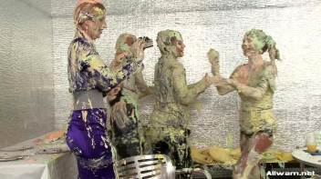 The Messiest Dessert Ever Screencap 55 on www.sinx.com