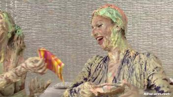 The Messiest Dessert Ever Screencap 73 on www.sinx.com