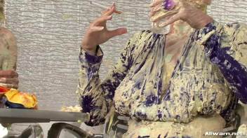 The Messiest Dessert Ever Screencap 82 on www.sinx.com