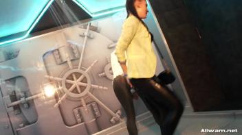 Sexy And Satisfied Shower Freaks Screencap 9 on www.sinx.com