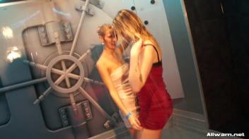 Sexy And Satisfied Shower Freaks Screencap 40 on www.sinx.com