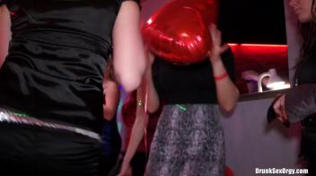 Valentine's Day Vaginas Part 5 - Cam 4 Screencap 66 on www.sinx.com