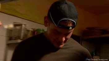 The Replacement Menu Screencap 9 on www.sinx.com