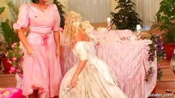 Wedding Cake Catfight Screencap 73 on www.sinx.com