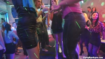 Party Hardcore Gone Crazy Vol. 32 Part 6 - Cam 2 Screencap 38 on www.sinx.com