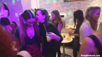 Party Hardcore Gone Crazy Vol. 32 Part 6 - Cam 2 Screencap 40 on www.sinx.com