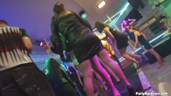 Party Hardcore Gone Crazy Vol. 32 Part 6 - Cam 2 Screencap 67 on www.sinx.com