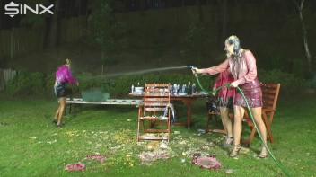 Sexy WAM Food Fight Between Friends Screencap 105 on www.sinx.com