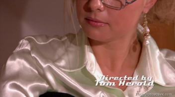 The Final Therapy Screencap 10 on www.sinx.com