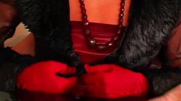 Tub Girls Screencap 90 on www.sinx.com