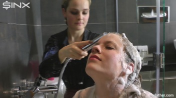 Hotties Wet And Messy Hair Washing Screencap 47 on www.sinx.com