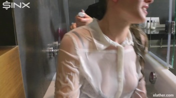 Hotties Wet And Messy Hair Washing Screencap 54 on www.sinx.com