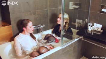 Hotties Wet And Messy Hair Washing Screencap 55 on www.sinx.com