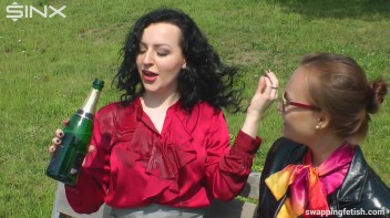 Cuties Drink Champagne Second Hand - Cam 1 Screencap 10 on www.sinx.com
