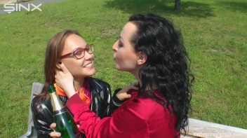 Cuties Drink Champagne Second Hand - Cam 1 Screencap 18 on www.sinx.com