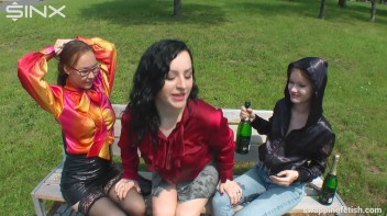 Cuties Drink Champagne Second Hand - Cam 1 Screencap 34 on www.sinx.com