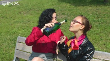 Cuties Drink Champagne Second Hand - Cam 1 Screencap 8 on www.sinx.com