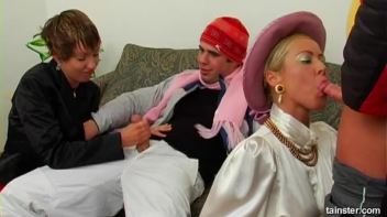 Something for Their Libidos Screencap 18 on www.sinx.com