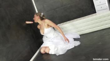 Wedding Cum Party Screencap 97 on www.sinx.com