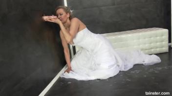 Wedding Cum Party Screencap 29 on www.sinx.com