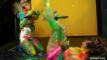 Finger Painting Fashion Craze Screencap 77 on www.sinx.com