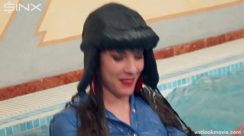 Sexy European Girls Swim In Clothes Screencap 47 on www.sinx.com