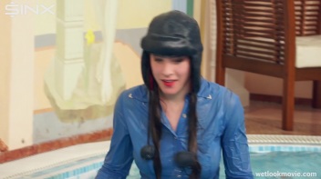 Sexy European Girls Swim In Clothes Screencap 52 on www.sinx.com