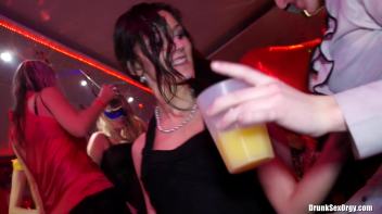 Valentine's Day Vaginas Part 4 - Cam 2 Screencap 72 on www.sinx.com