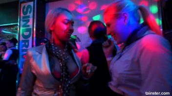 Airbang Alliance Part 1 - Cam 1 Screencap 13 on www.sinx.com