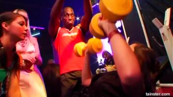 Pump It Up Part 1 - Cam 2 Screencap 25 on www.sinx.com